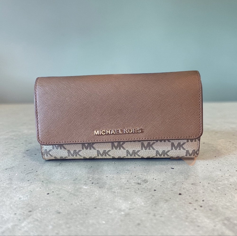 Michael Kors Brown Crossbody Bag - Picture 3 of 11